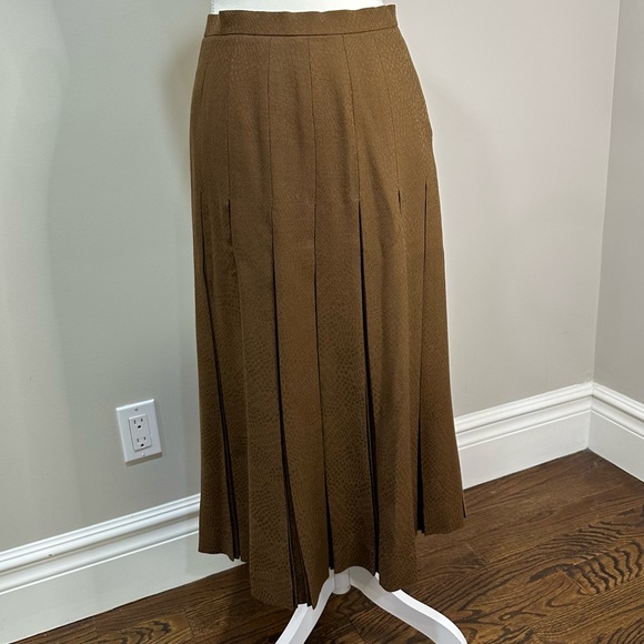 Vintage Burberry Skirt - Vintage Burberrys skirt - Picture 2 of 9
